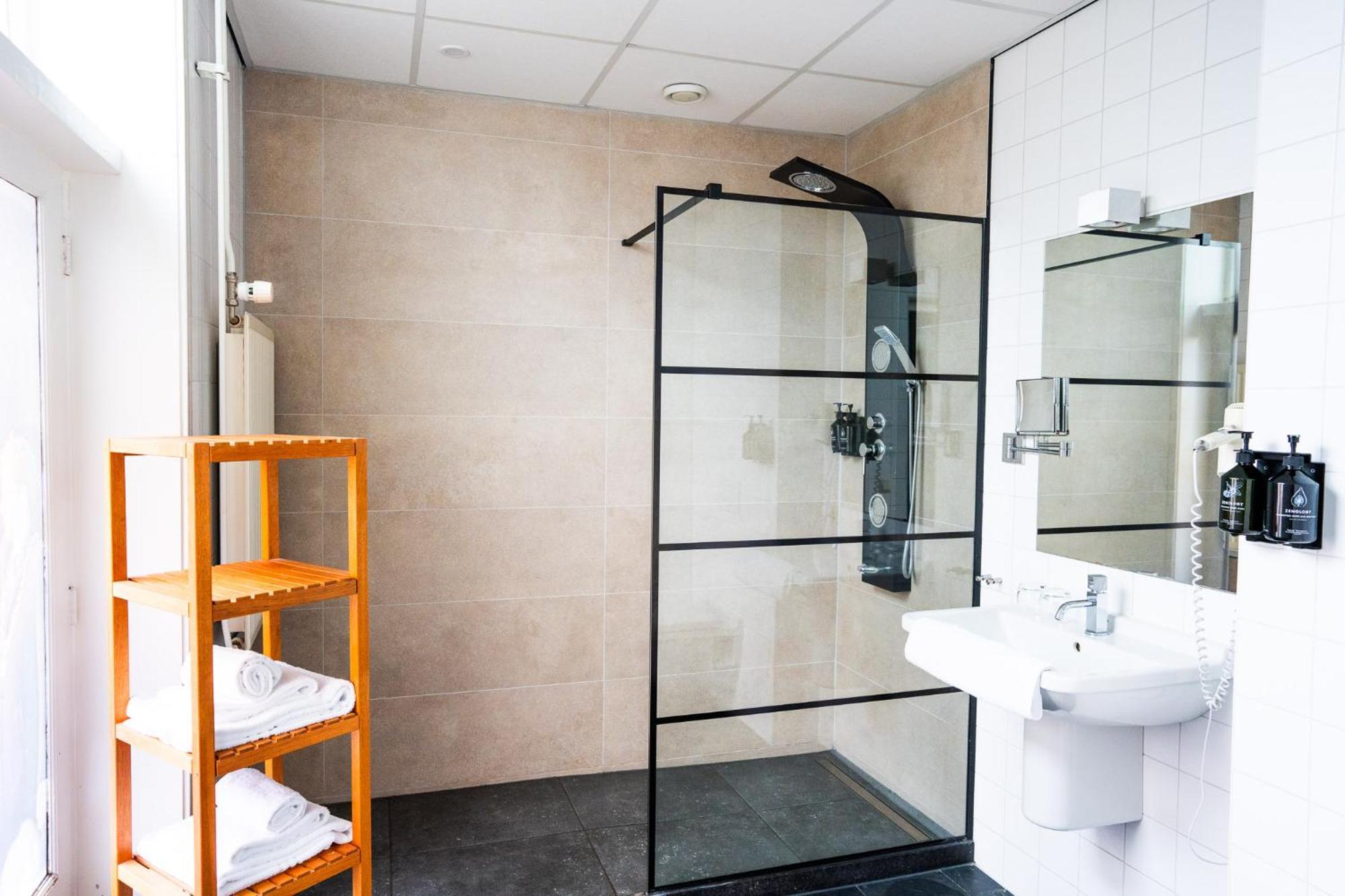 Hotel De Wereld Wageningen Kültér fotó
